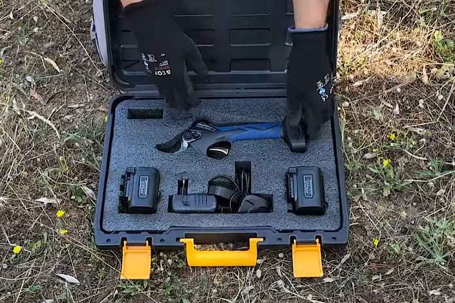 Ψαλίδι Κλαδέματος Μπαταρίας 36mm PRU36 16,8V 4Ah+2Ah - Βαλίτσα Μεταφοράς